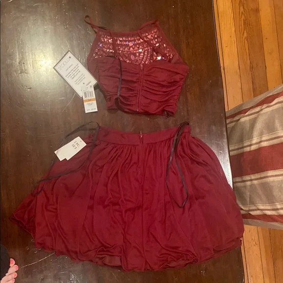 B Darlin Burgundy Mini Dress - Picture 2 of 3